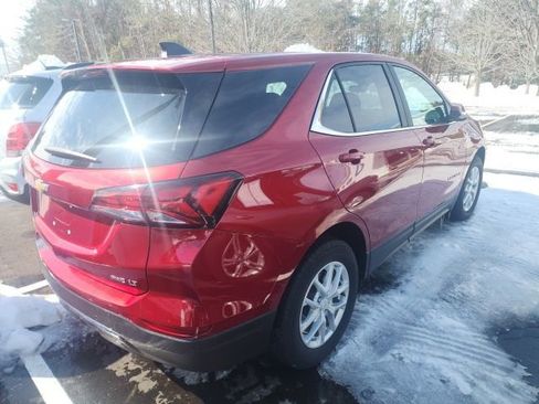 Used 2024 Chevrolet Equinox LT w/ LPO, Floor Liner Package image 6
