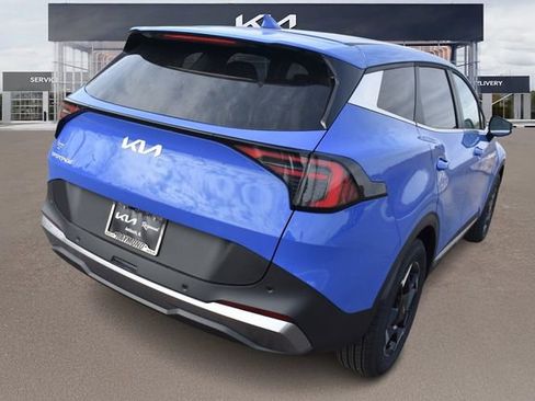 New 2026 Kia Sportage EX FWD image 4