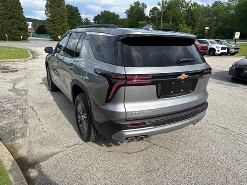New 2026 Chevrolet Traverse LT w/ Driver Confidence Package AWD/4WD image 20