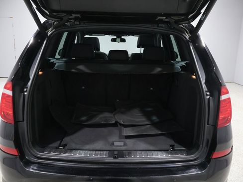 Used 2017 BMW X3 xDrive28i image 4