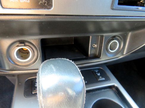 Used 2011 Nissan Armada Platinum image 19