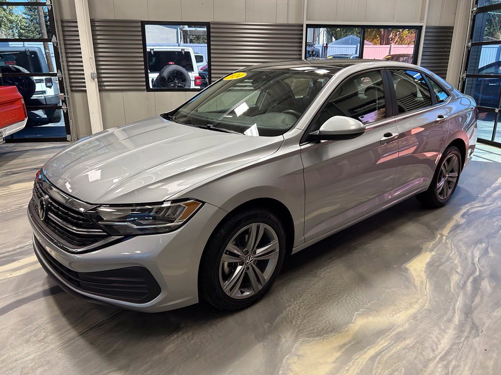 Used 2024 Volkswagen Jetta SE FWD image 35