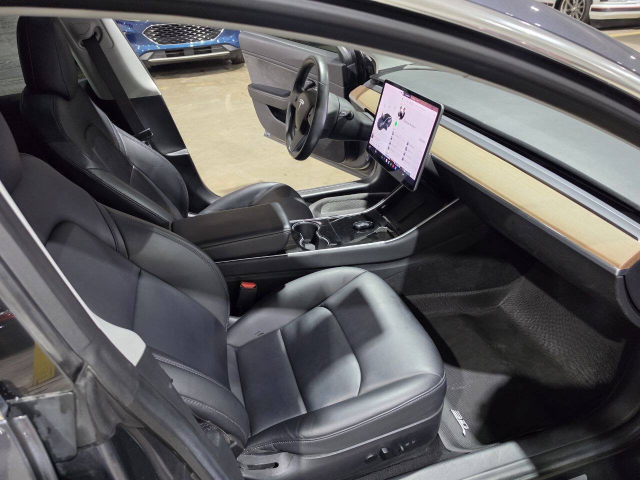 Used 2018 Tesla Model 3 Long Range AWD/4WD image 32