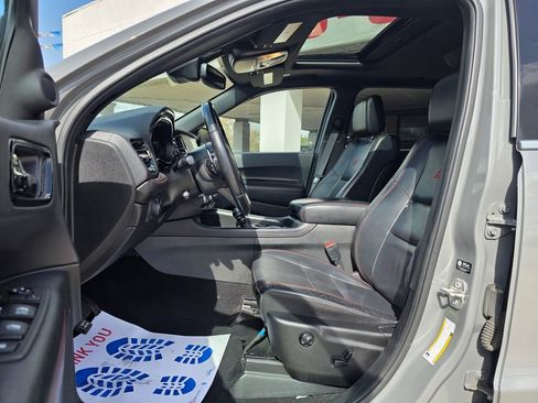 Used 2023 Dodge Durango GT image 11