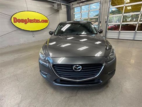 Used 2018 MAZDA MAZDA3 Touring FWD image 8