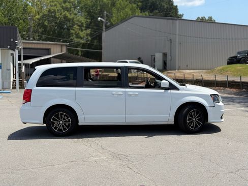 Used 2019 Dodge Grand Caravan GT FWD image 7