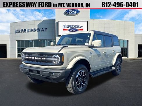 New 2025 Ford Bronco Outer Banks image 1