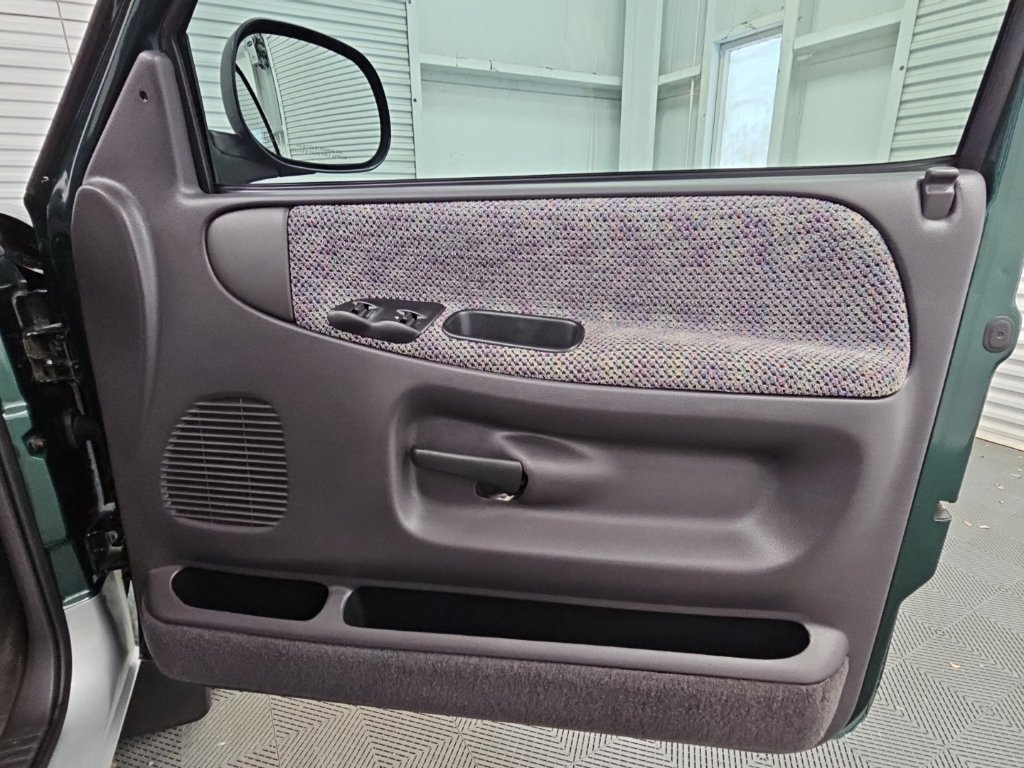 Used 2001 Dodge Ram 1500 Truck 2WD Regular Cab image 27