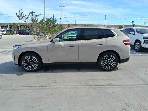 New 2026 BMW X3 xDrive30 w/ Premium Package AWD/4WD image 3