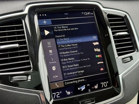 Used 2017 Volvo XC90 T6 Momentum w/ Vision Package image 26