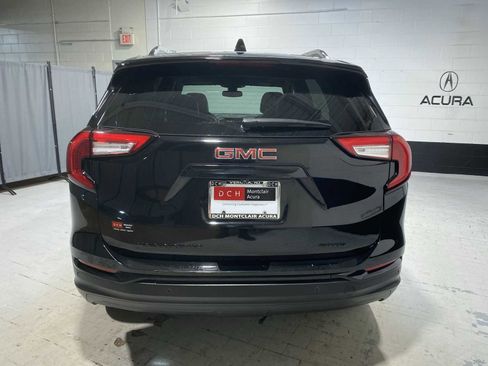 Used 2022 GMC Terrain SLT w/ Infotainment Package II image 5