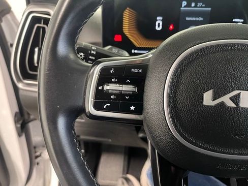 Used 2024 Kia Sorento S image 25