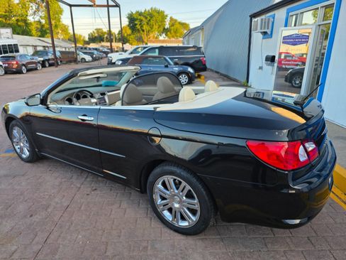 Used 2008 Chrysler Sebring Limited w/ Luxury Group FWD image 18