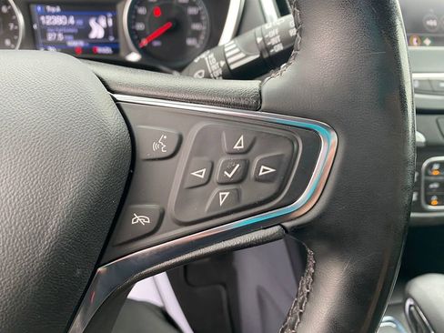 Used 2023 Chevrolet Equinox LT w/ Driver Convenience Package image 26