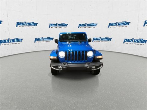 Used 2021 Jeep Gladiator Sport image 4