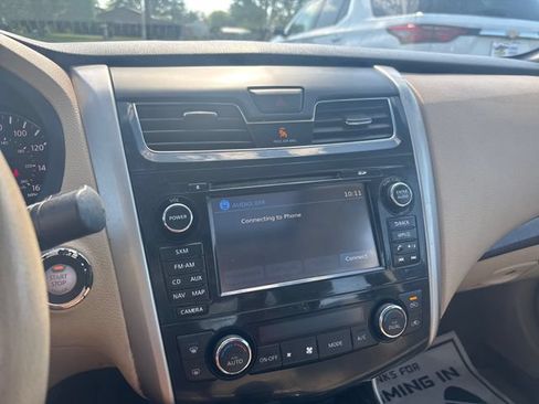 Used 2014 Nissan Altima 2.5 SL w/ Technology Package FWD image 15