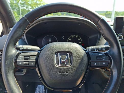 Used 2025 Honda HR-V Sport image 19