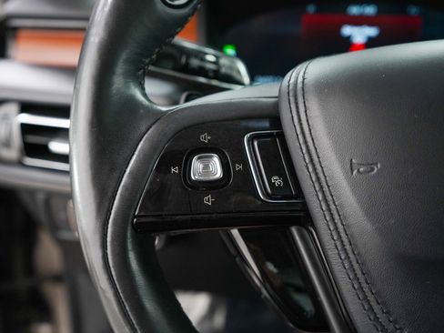 Used 2020 Lincoln Aviator Reserve w/ Equipment Group 202A image 24