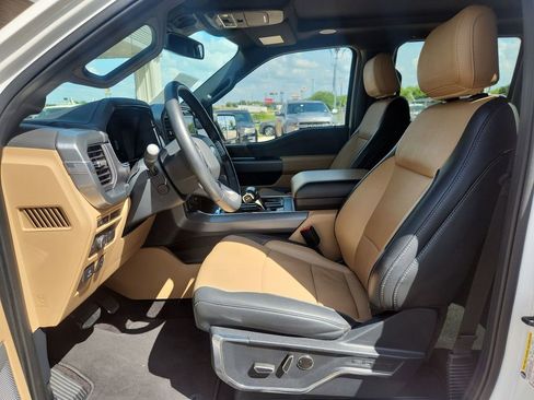 Used 2022 Ford F150 Lariat w/ Equipment Group 502A High AWD/4WD image 3