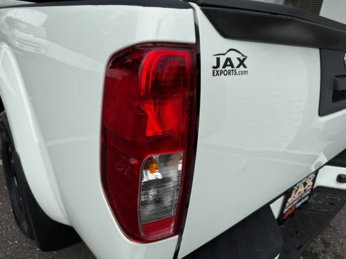 Used 2019 Nissan Frontier S image 6