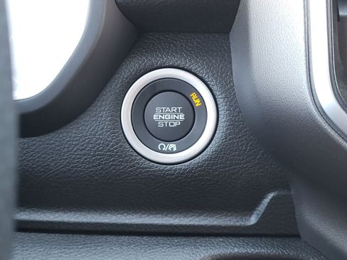 New 2026 RAM 1500 Express AWD/4WD image 16