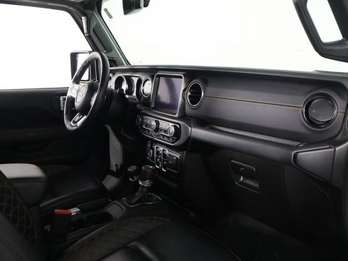 Used 2023 Jeep Wrangler Unlimited Sahara AWD/4WD image 26