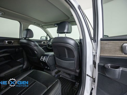 Used 2021 Kia Sorento EX w/ EX AWD X-Line Package image 37
