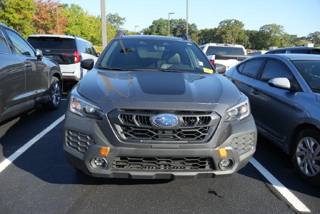 Used 2025 Subaru Outback Wilderness AWD/4WD image 5