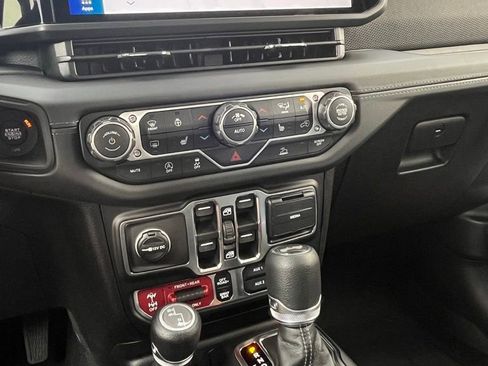 New 2026 Jeep Wrangler Unlimited Rubicon image 15