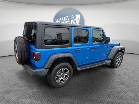 Used 2022 Jeep Wrangler Unlimited Sport AWD/4WD image 3
