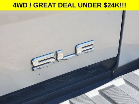 Used 2018 GMC Sierra 1500 SLE w/ SLE Value Package AWD/4WD image 9