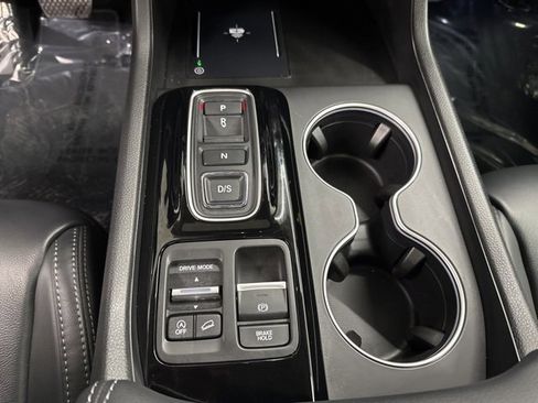 New 2025 Honda Pilot Touring image 46