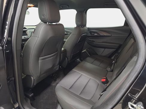 Used 2022 Chevrolet TrailBlazer RS FWD image 12