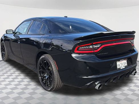 Used 2020 Dodge Charger SXT RWD image 7
