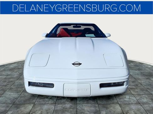 Used 1996 Chevrolet Corvette Coupe image 8