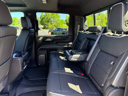 New 2026 GMC Sierra 2500 AT4X AWD/4WD image 10