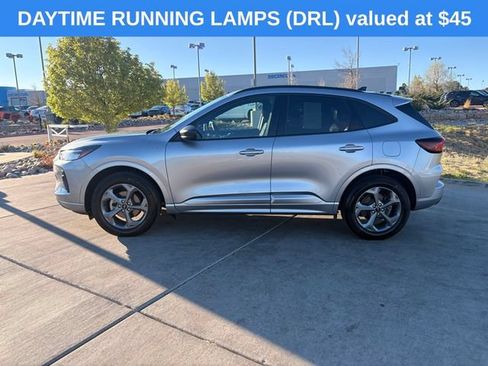 Used 2023 Ford Escape ST-Line AWD/4WD image 4