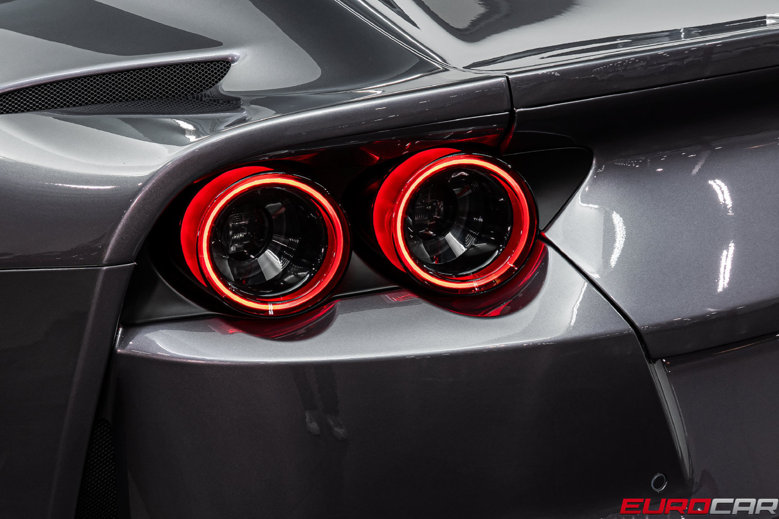 Used 2022 Ferrari 812 GTS RWD image 22