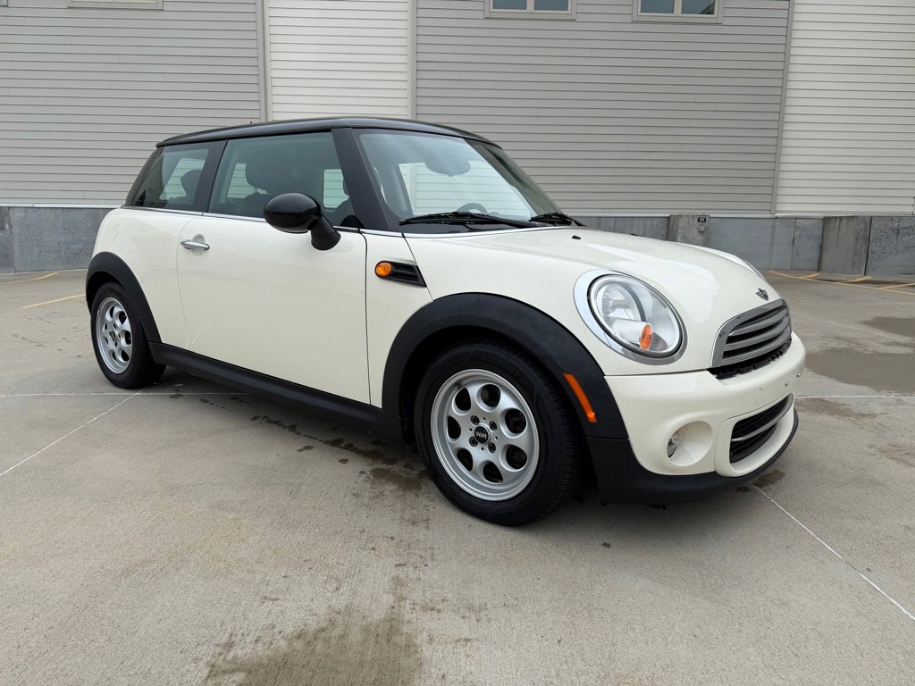 Used 2012 MINI Cooper Hardtop FWD image 1