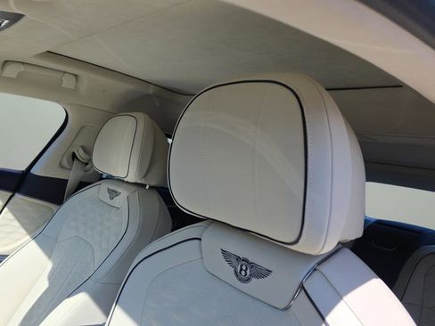 New 2025 Bentley Flying Spur Plug-In Hybrid image 19