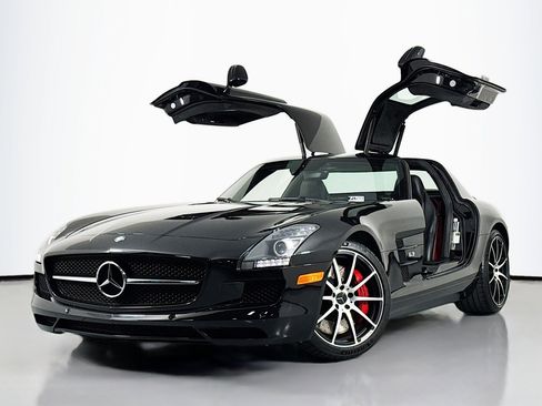 Used 2014 Mercedes-Benz SLS AMG GT Coupe image 2