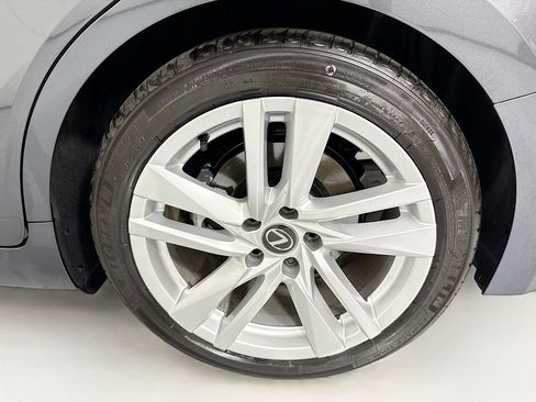 Used 2023 Lexus IS 300 w/ Comfort Package RWD image 31