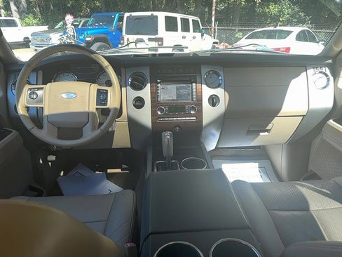 Used 2013 Ford Expedition EL XLT image 15