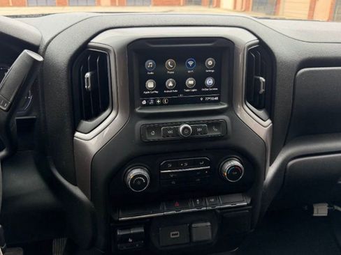 Used 2019 Chevrolet Silverado 1500 Custom w/ Trailering Package image 10