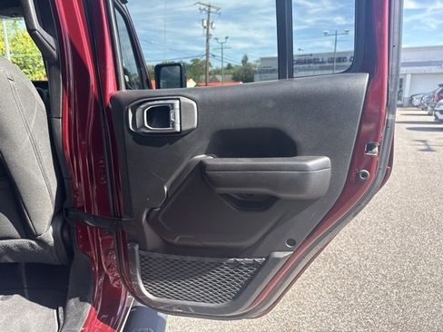 Used 2021 Jeep Wrangler Unlimited Sport image 28