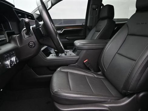 Used 2024 GMC Sierra 1500 Denali w/ Denali Reserve Package AWD/4WD image 9