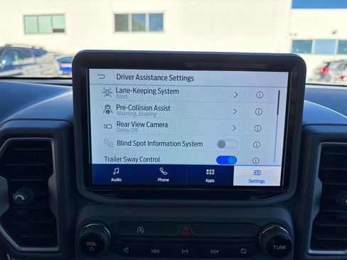 Used 2021 Ford Bronco Sport Outer Banks w/ Outer Banks Package (96D) image 25