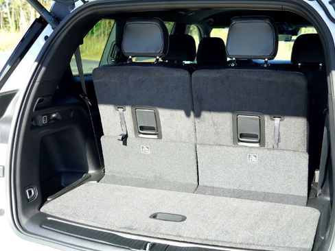 New 2025 Jeep Grand Cherokee L Limited image 29