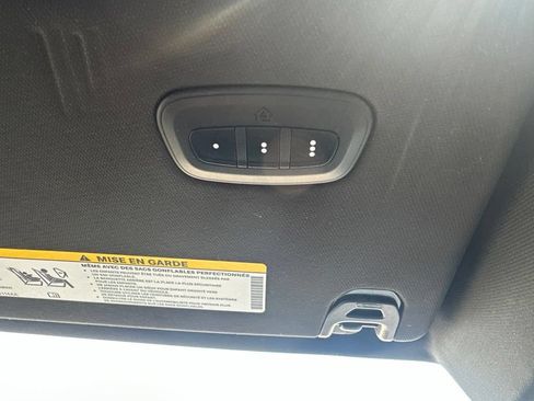 Used 2020 RAM 1500 Laramie AWD/4WD image 10