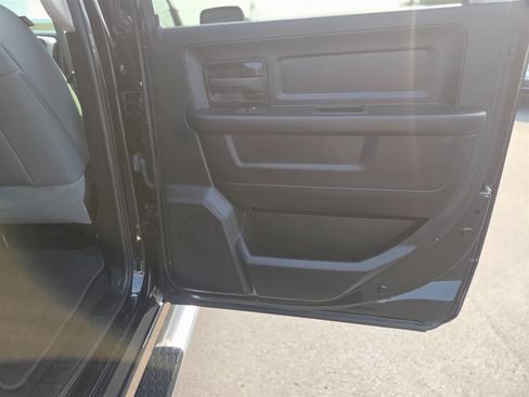 Used 2020 RAM 1500 Tradesman w/ Chrome Plus Package RWD image 12